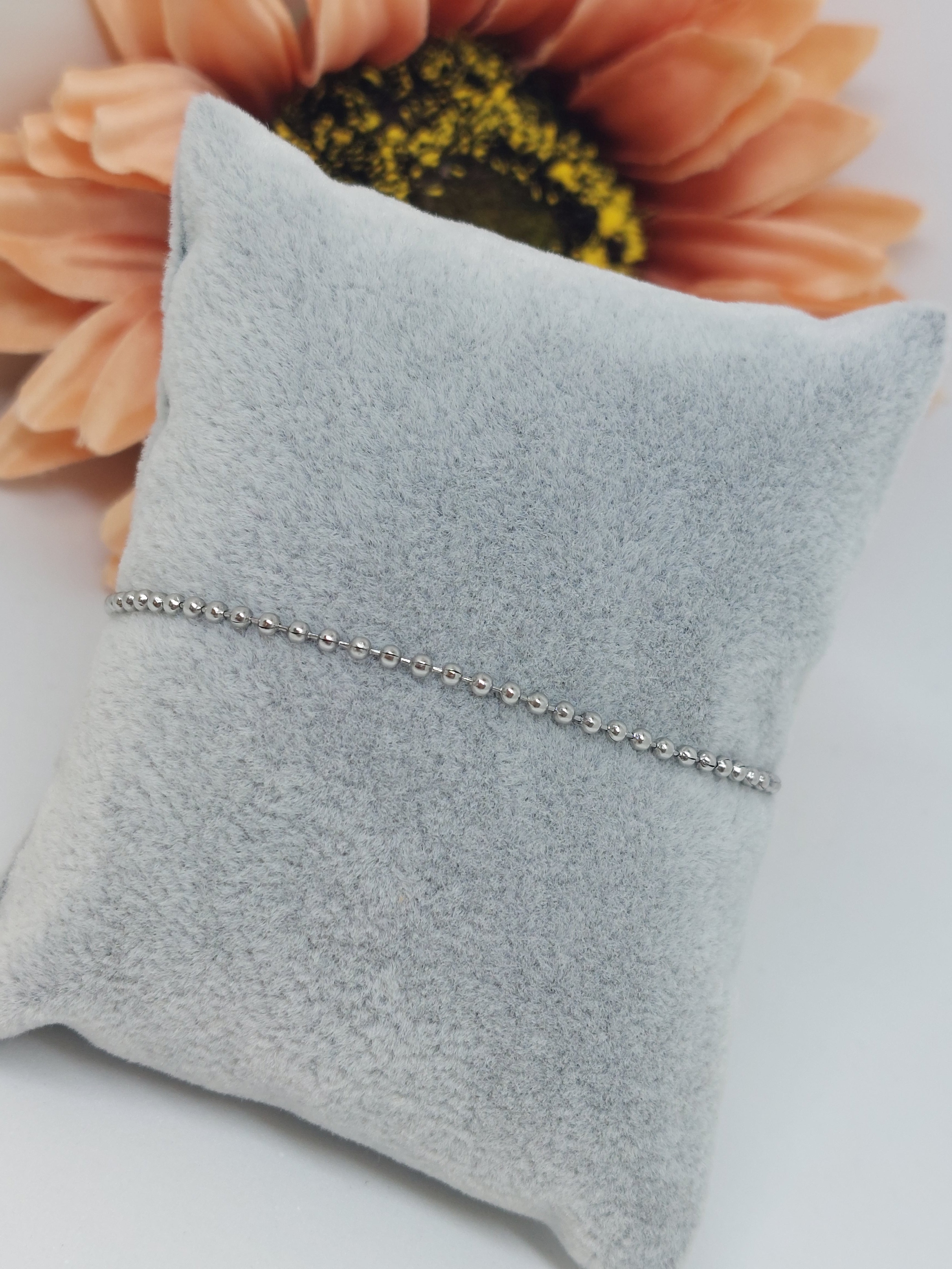 Armbandje smal balls (RVS)