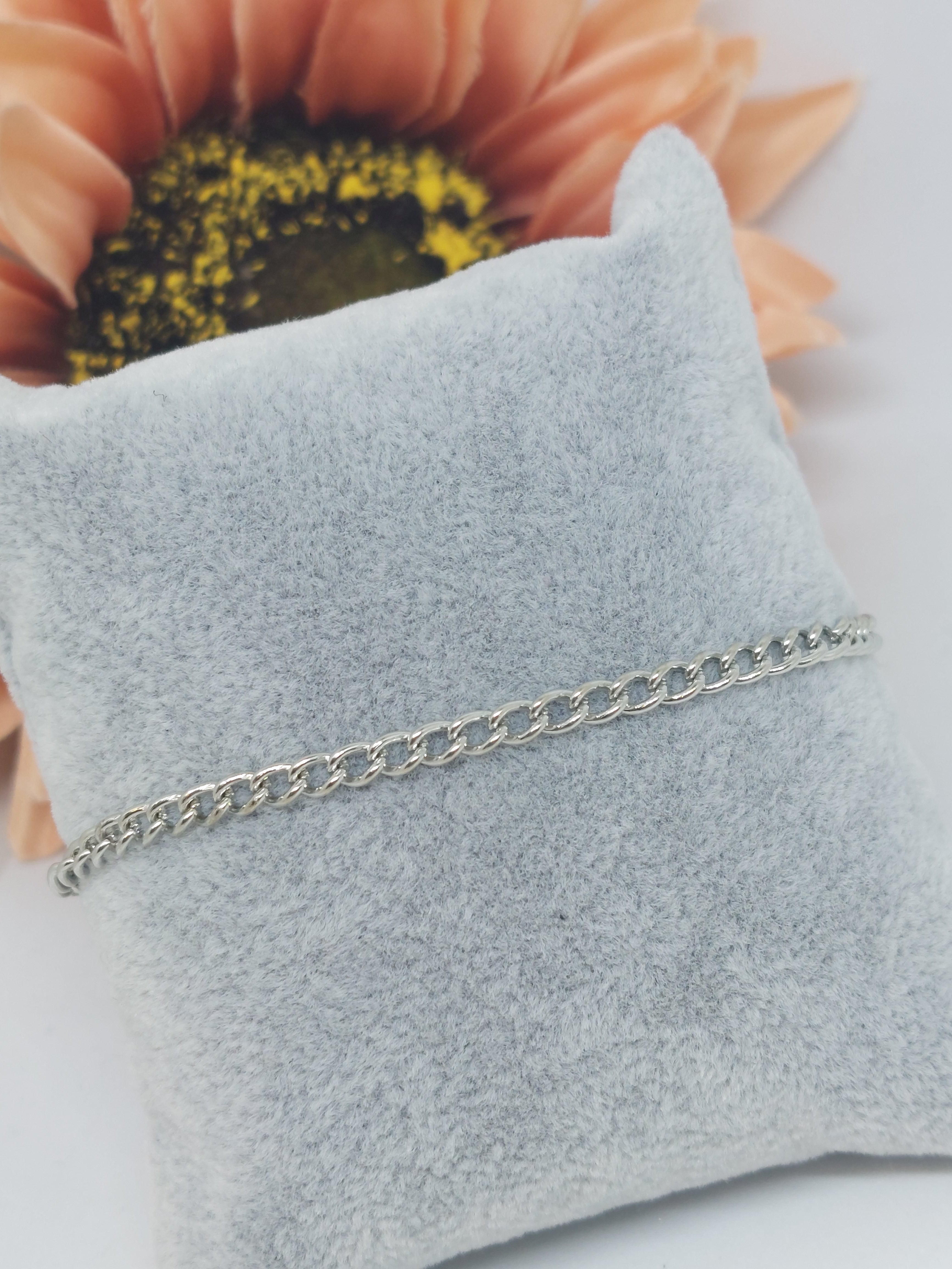 Armbandje fijne schakel (RVS)
