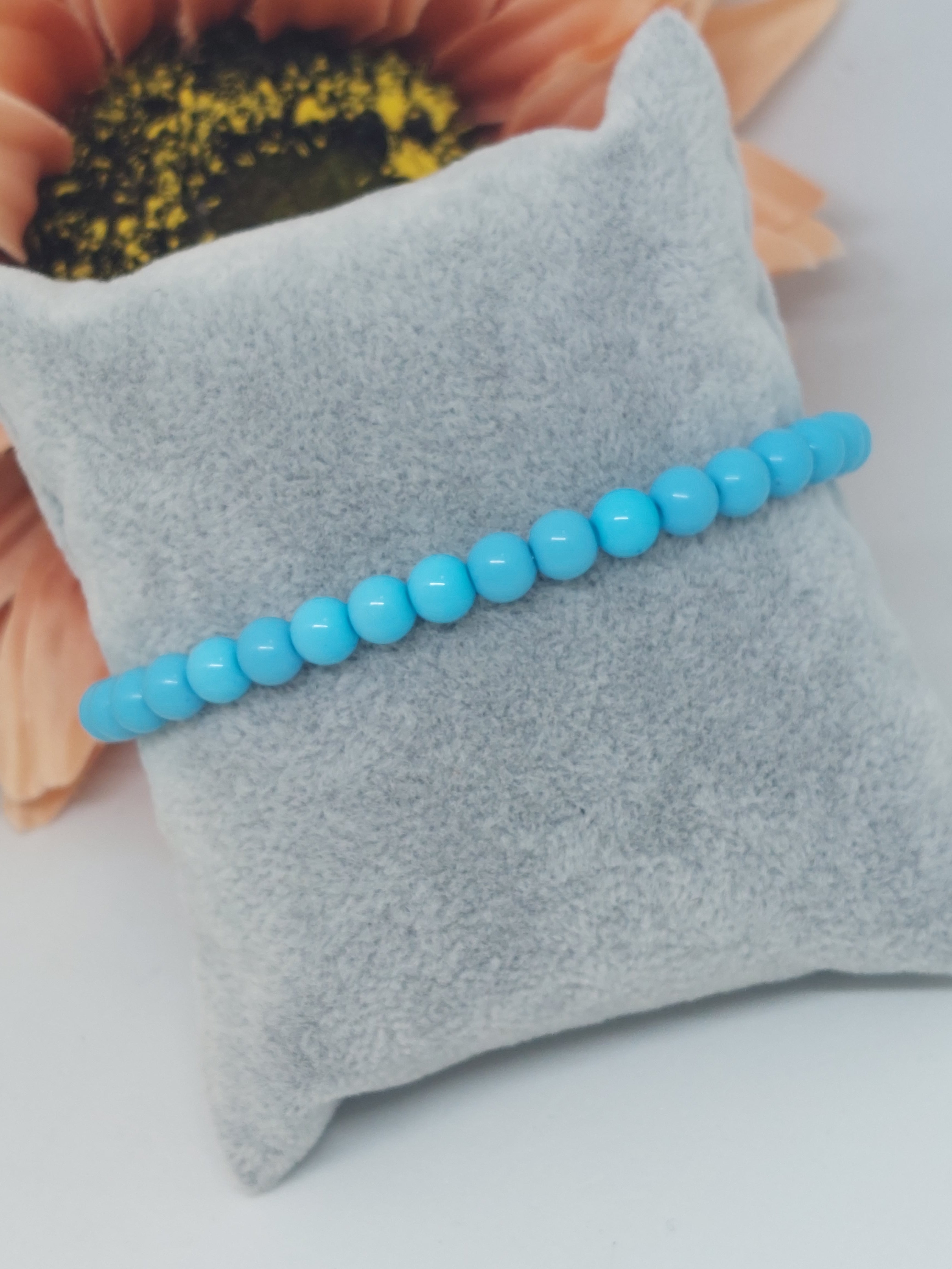 Kralen armband blauw (6mm)