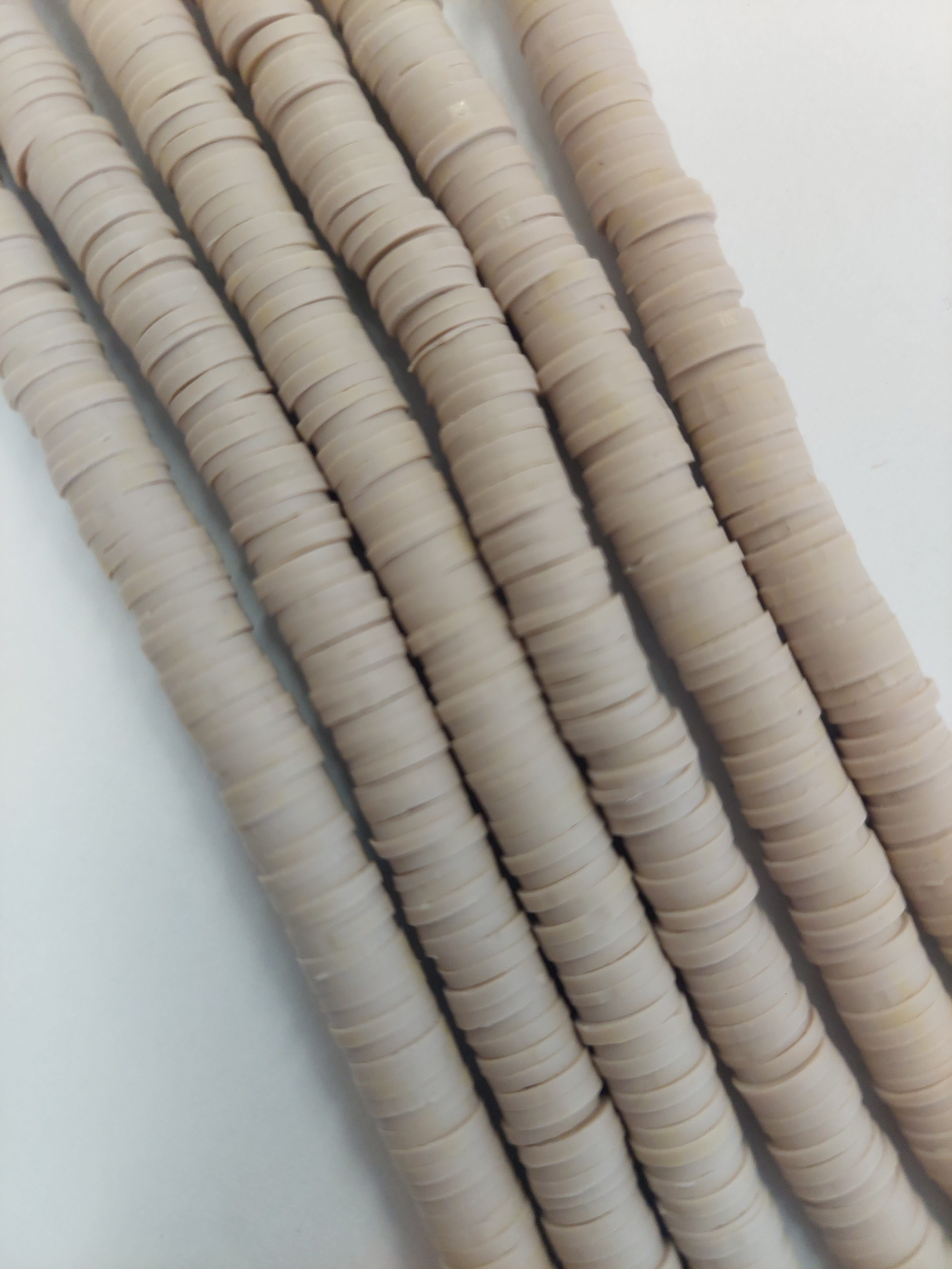 Katsuki kraal Beige 6mm