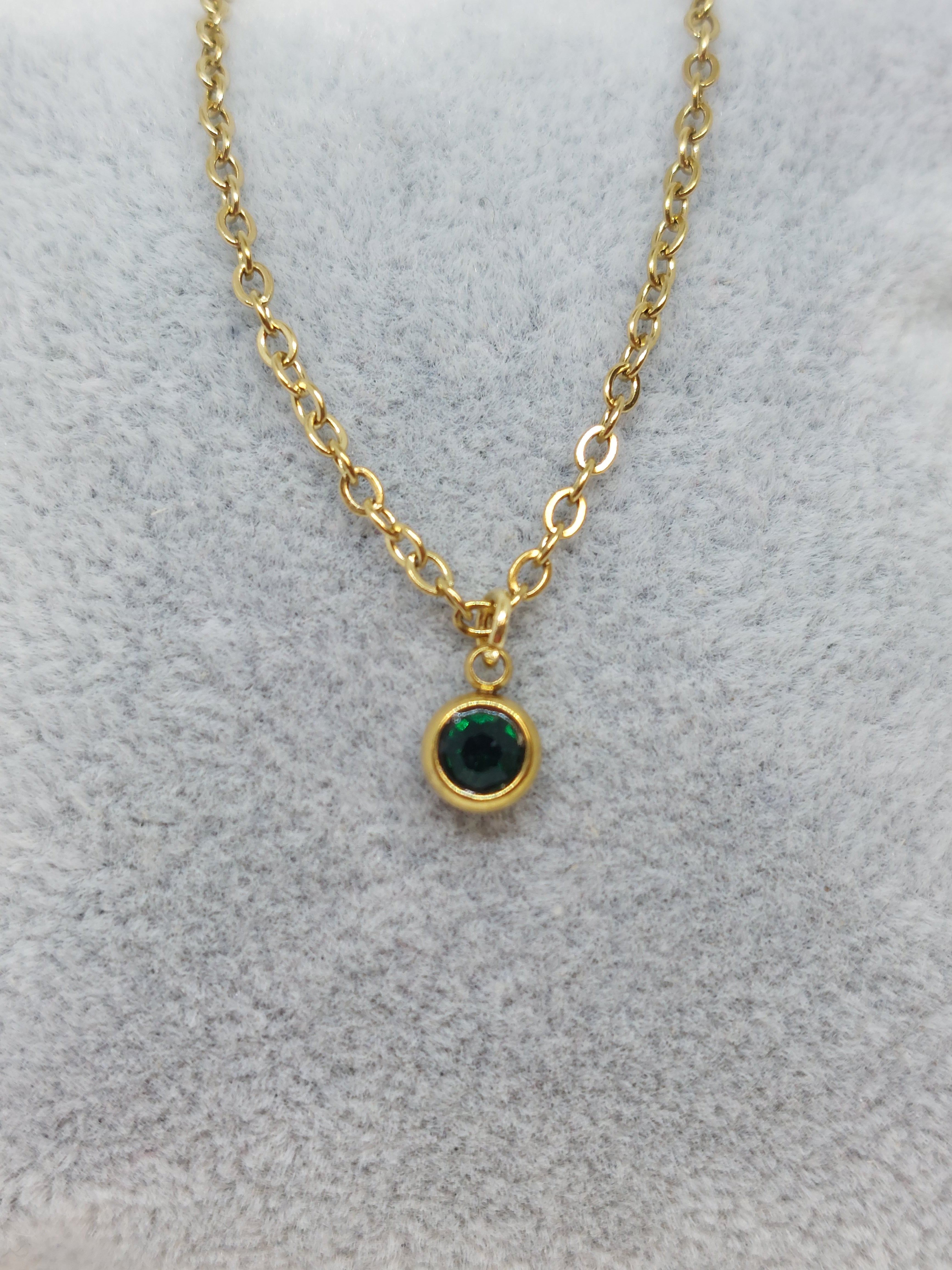 Mei (Emerald) goudkleurig