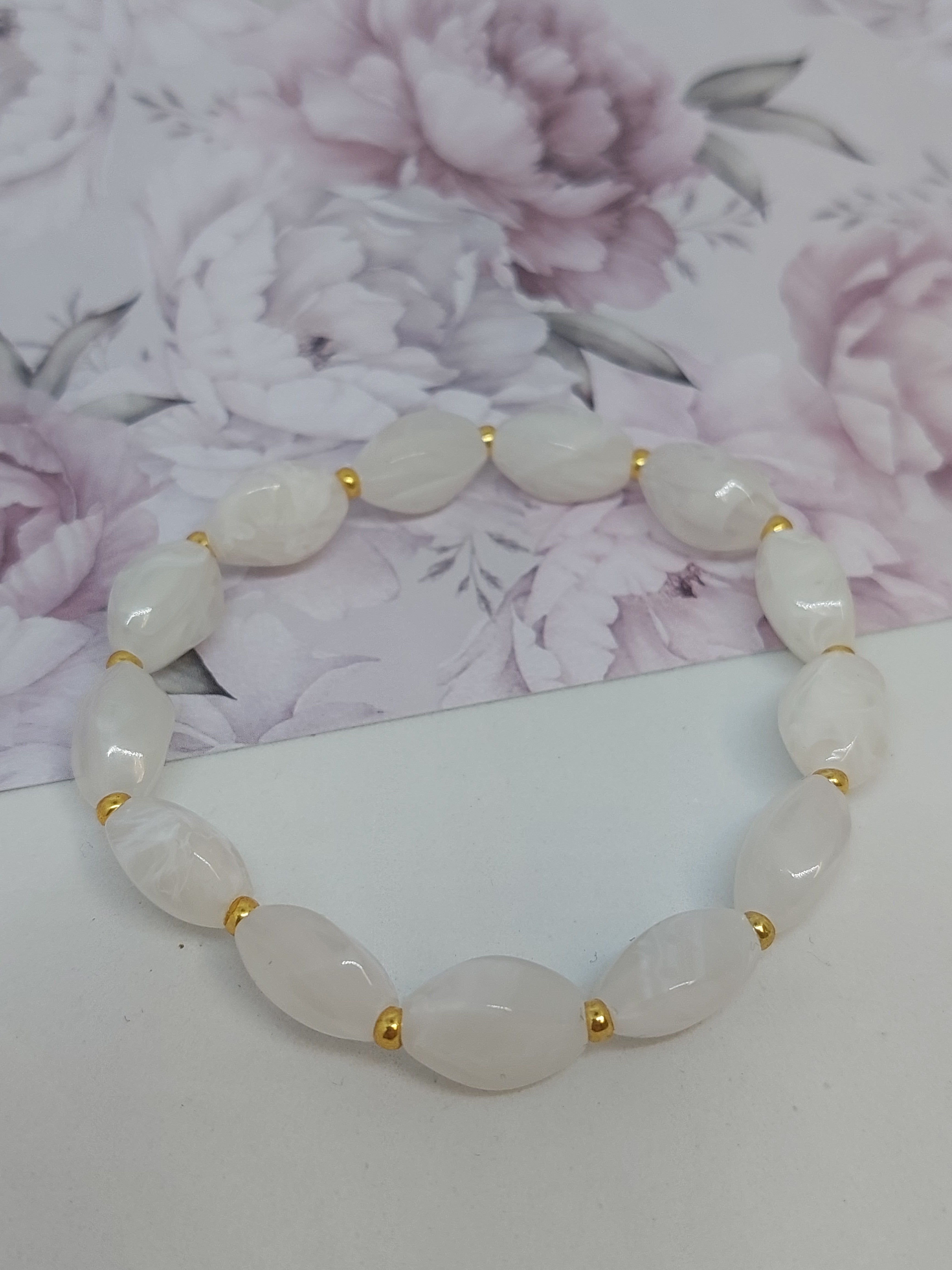 Armband White stone