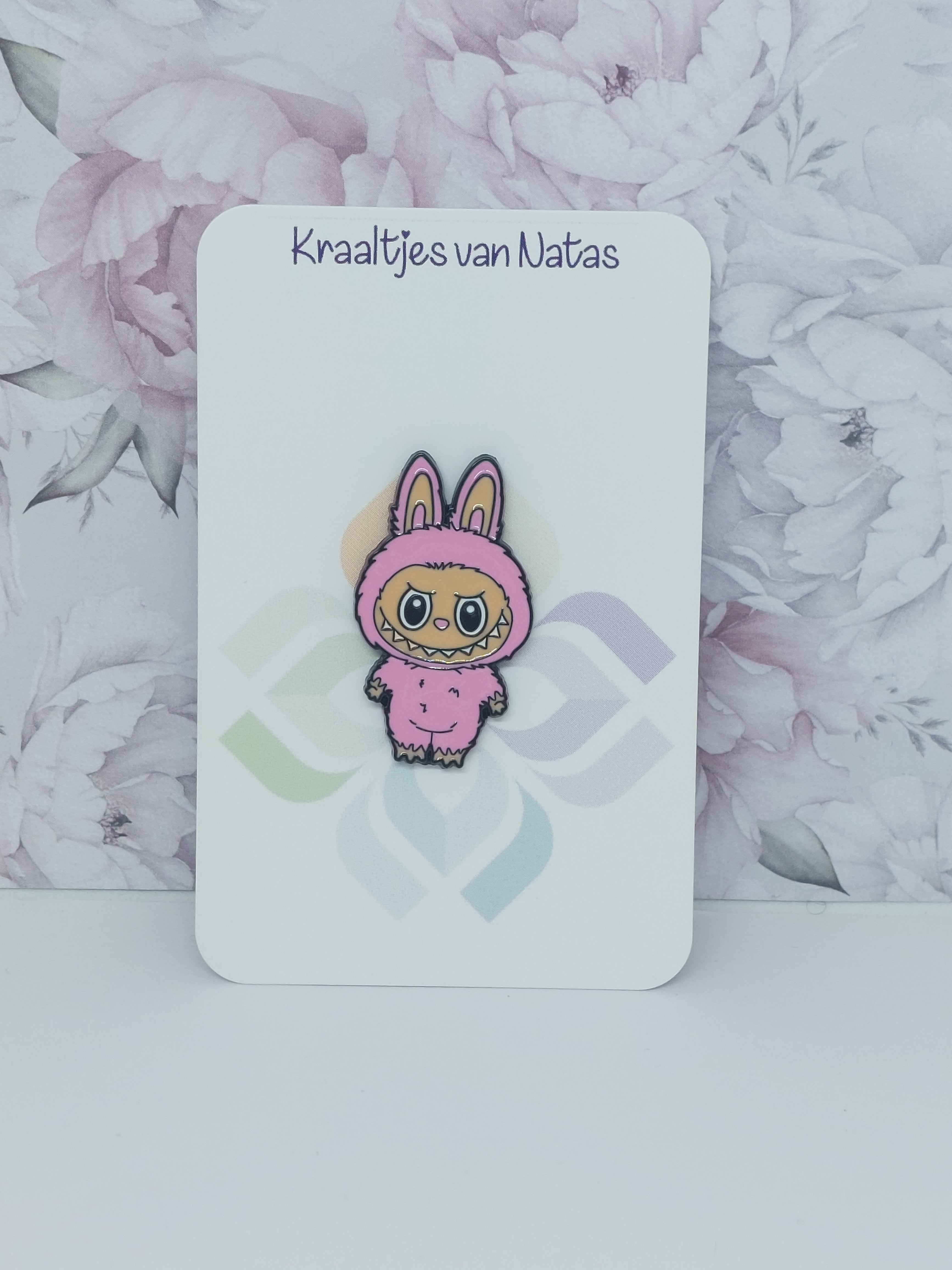 Labubu pin Roze