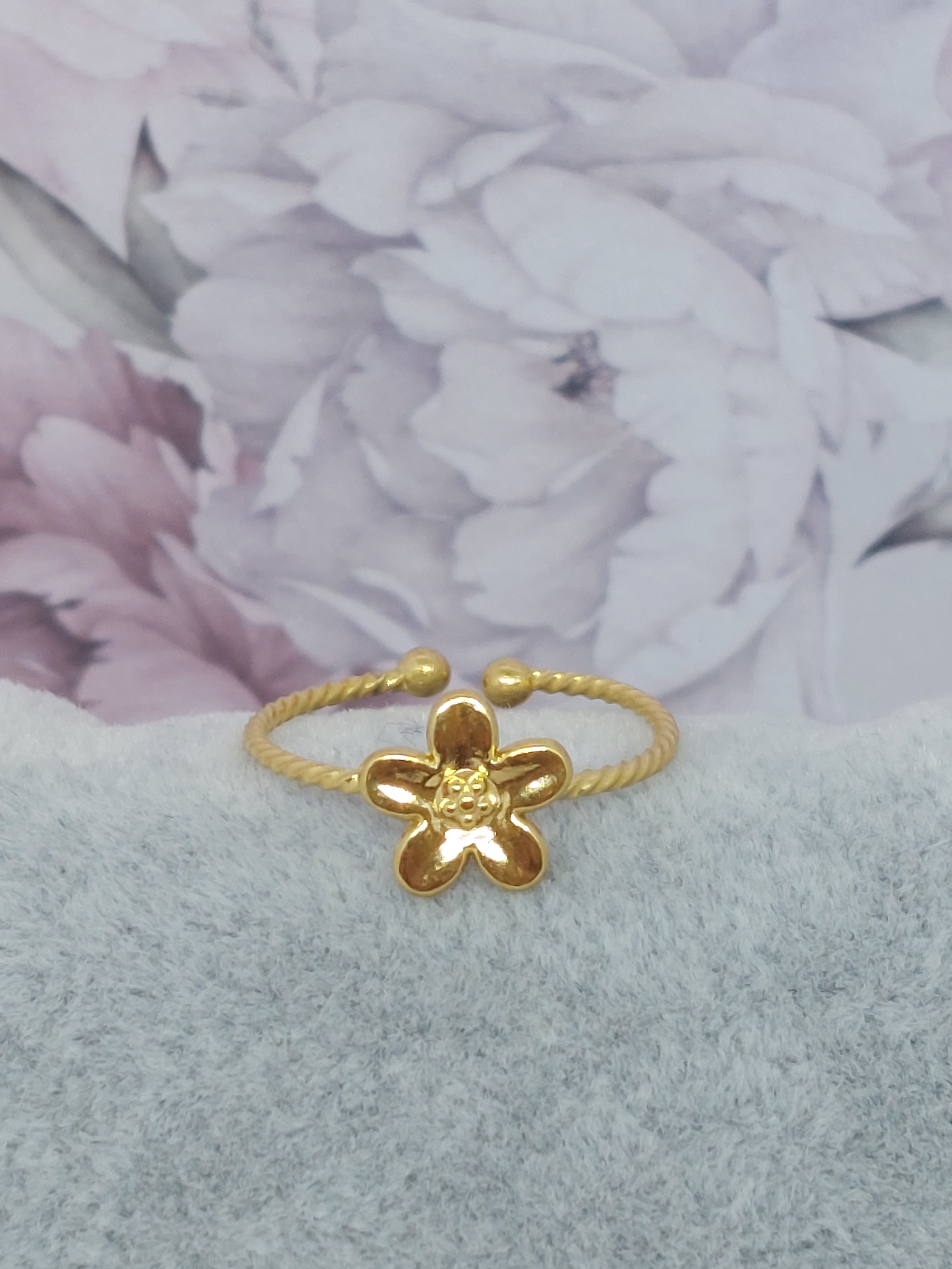 Ring Bloem RVS goudkleurig