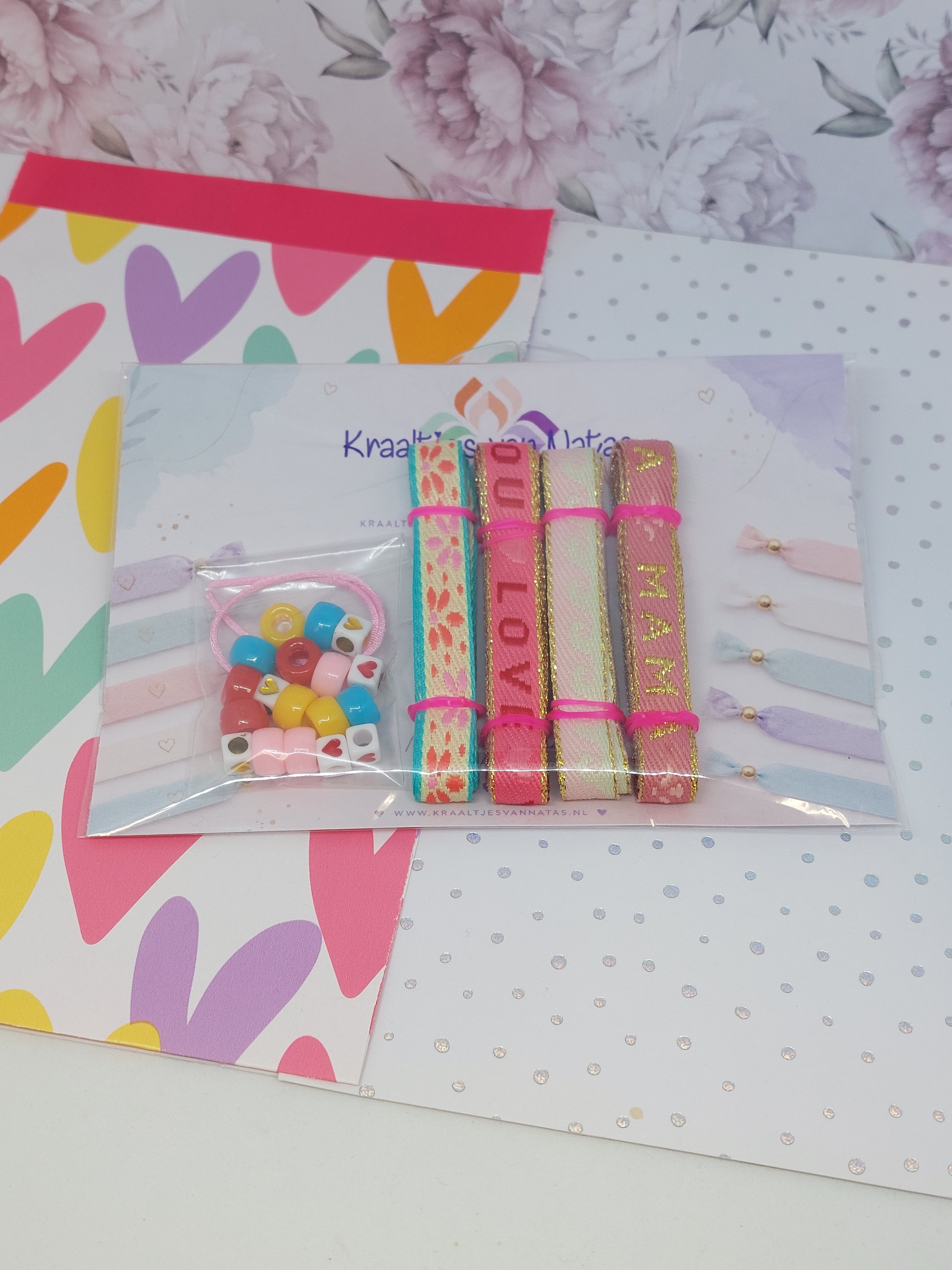 DIY set lintarmbandjes maken Love/Mama