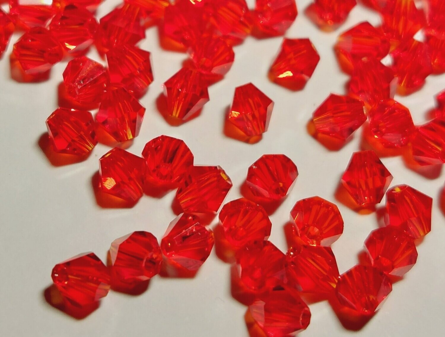 Bicone vuur rood 4mm