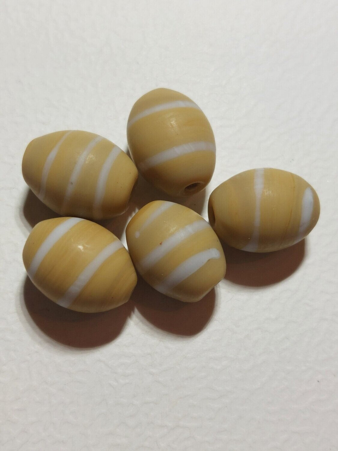 Glaskraal eivormig Beige/wit