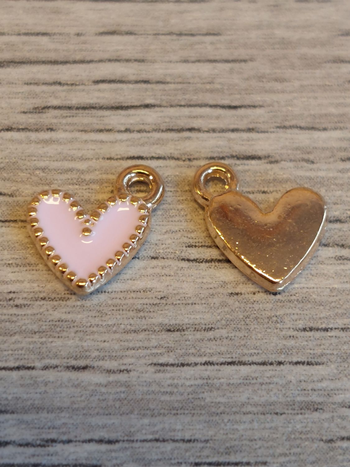 Bedel hartje klein licht roze