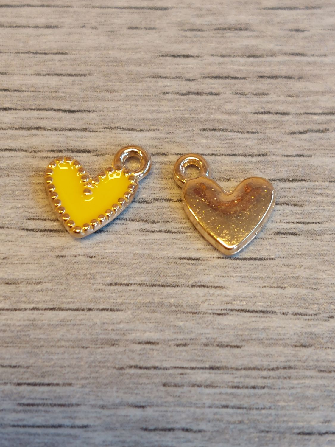 Bedel hartje klein geel