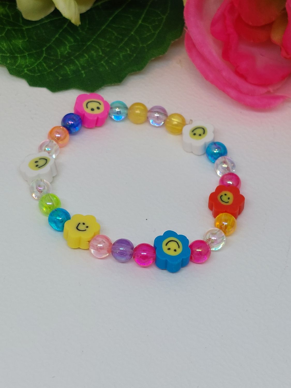 Bloem met multicolor kralen