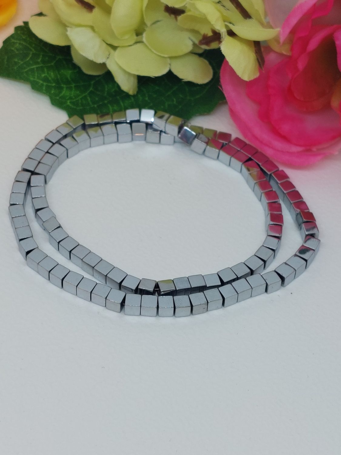 Kraal vierkant zilverkleurig