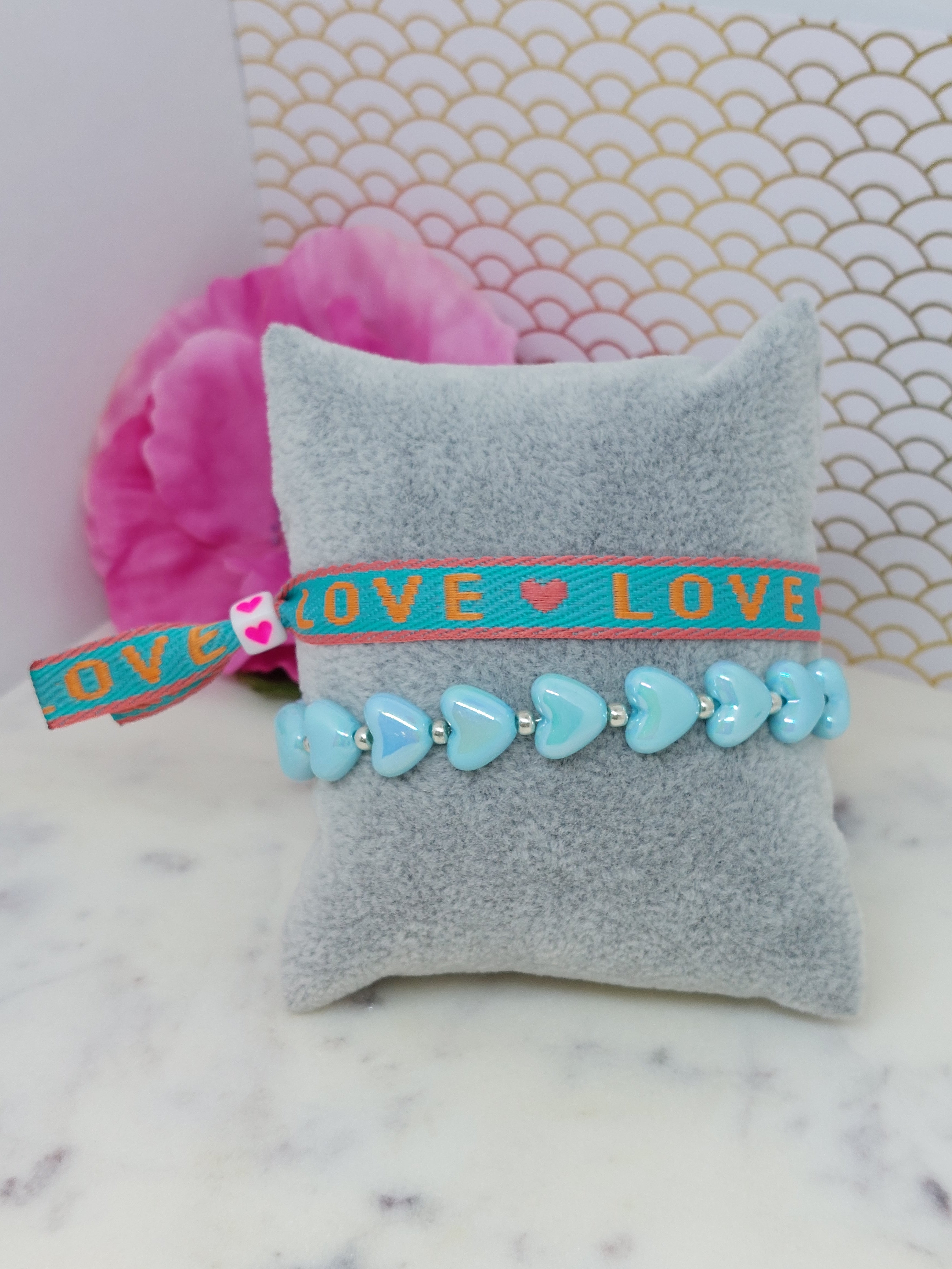 Hartjes armband licht blauw