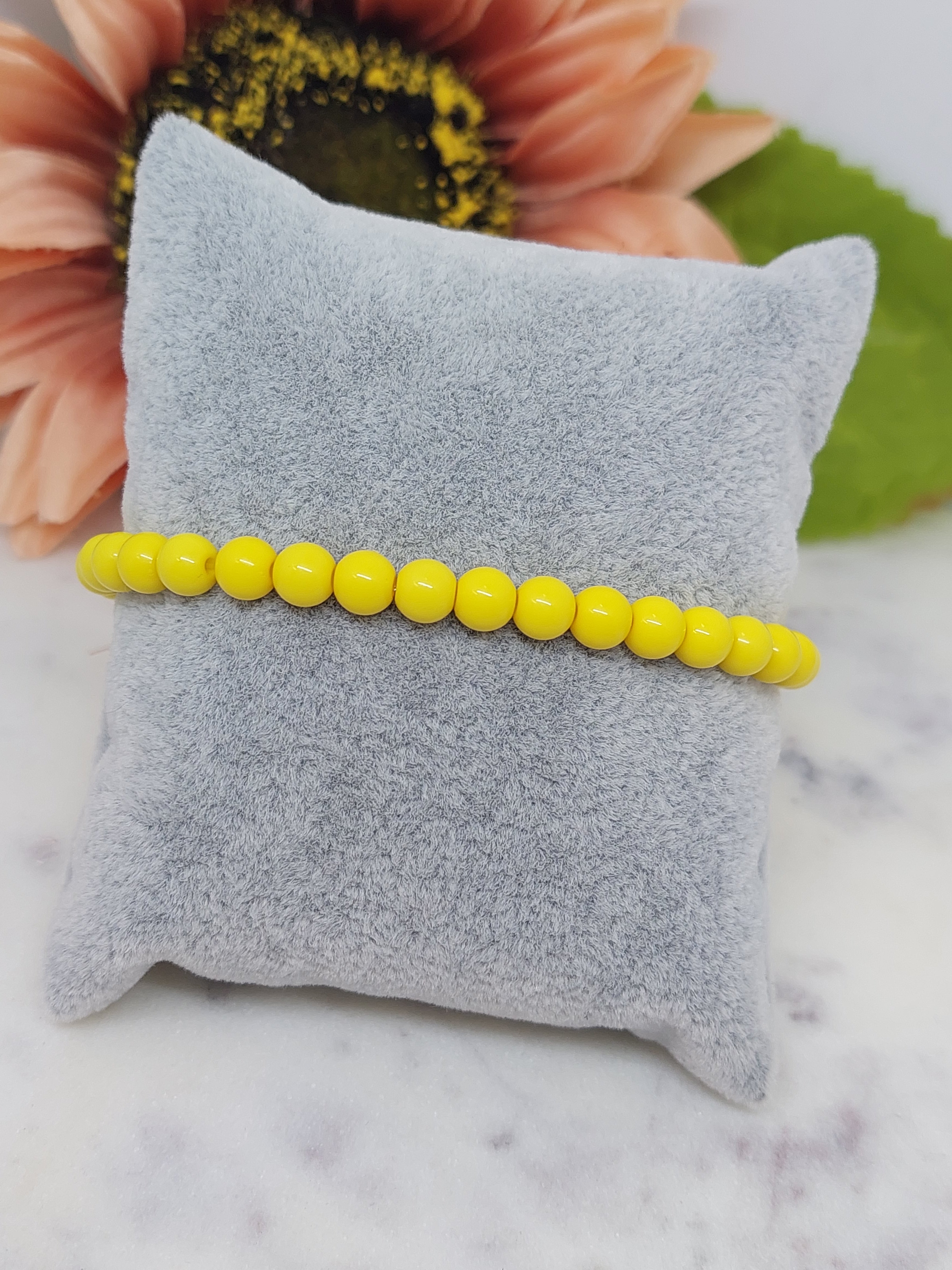 Kralen armband geel (6mm)