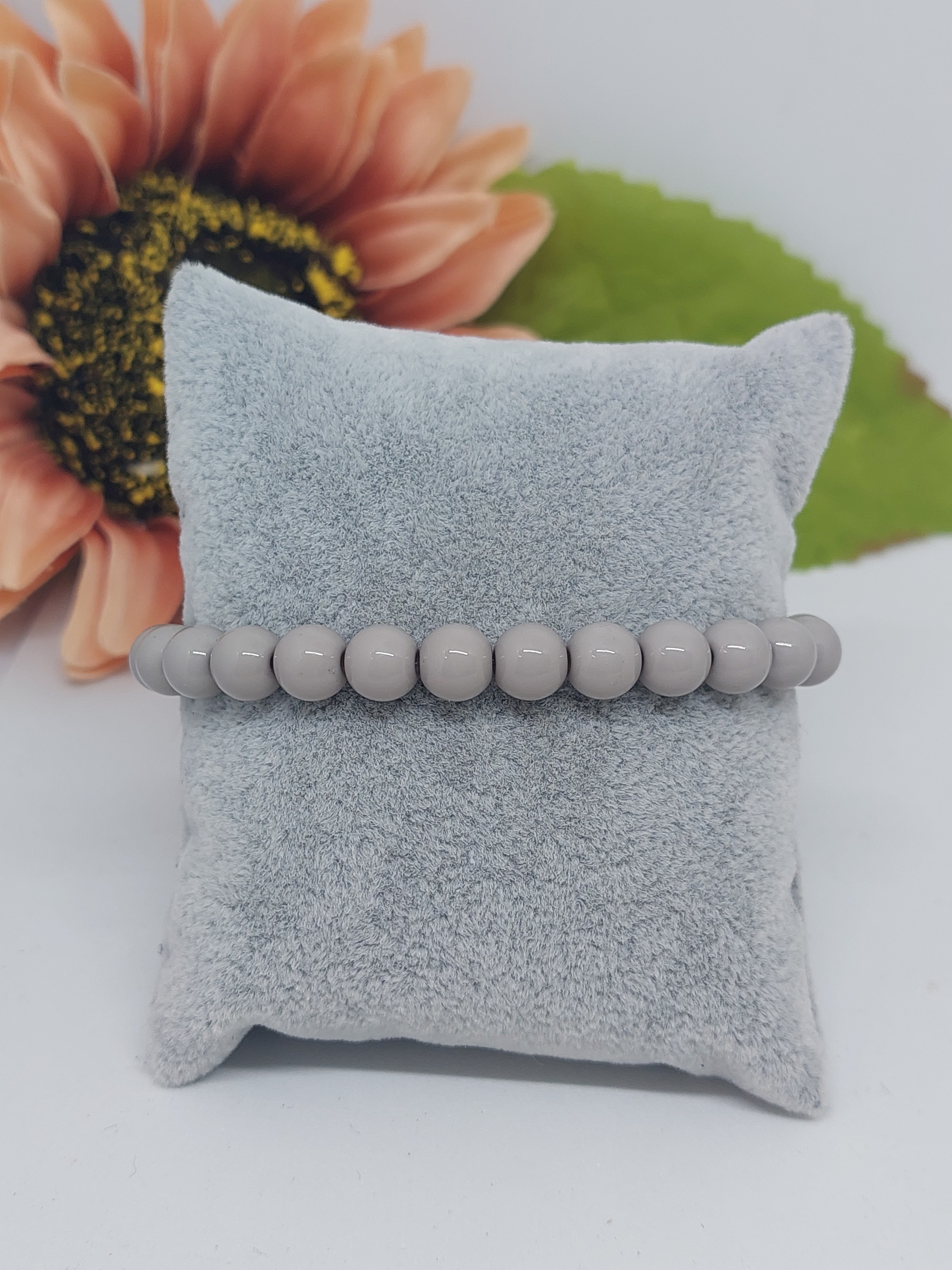 Kralen armband grijs 8mm