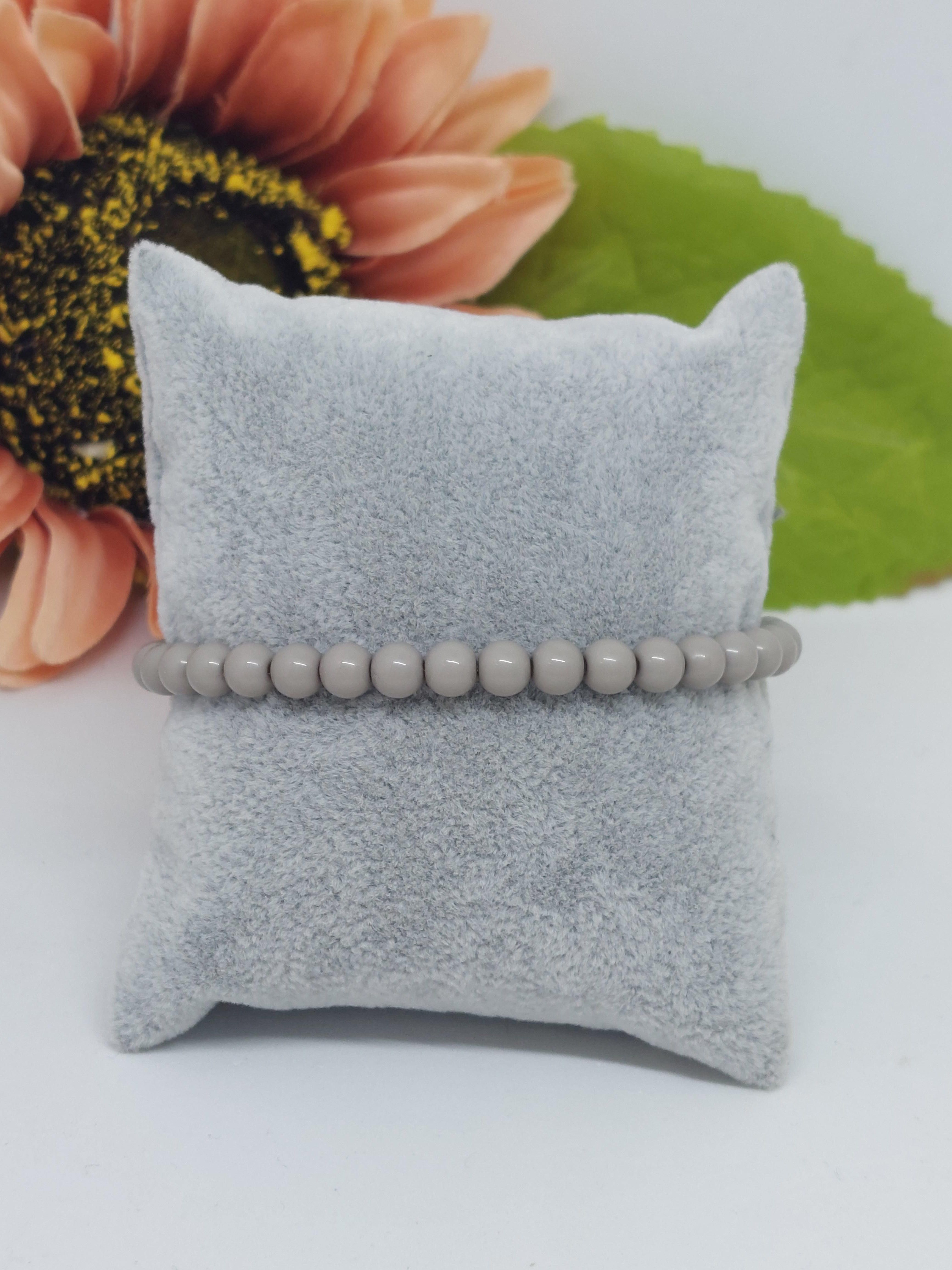 Kralen armband grijs 6mm