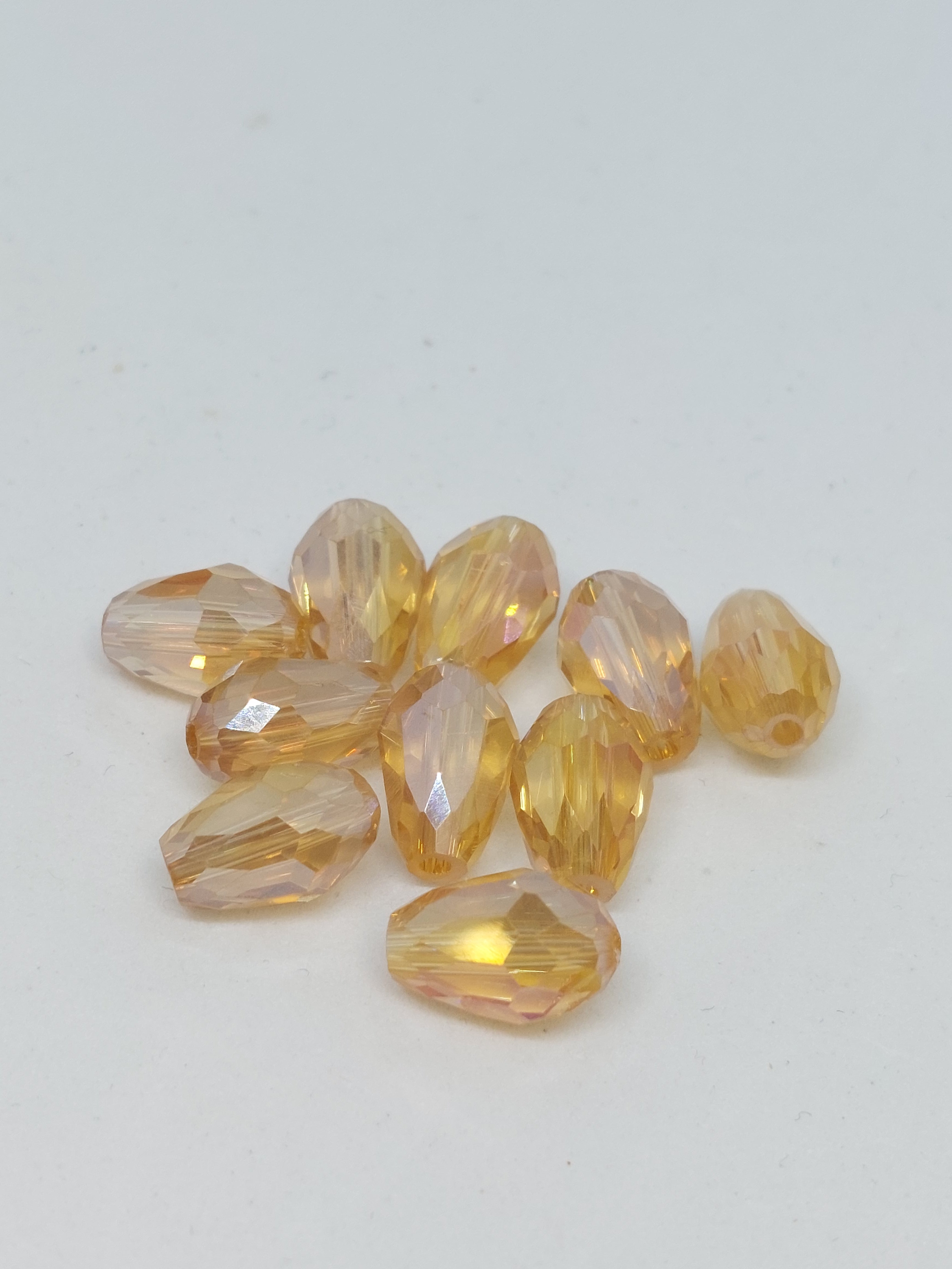 Facet tear drop Licht bruin AB