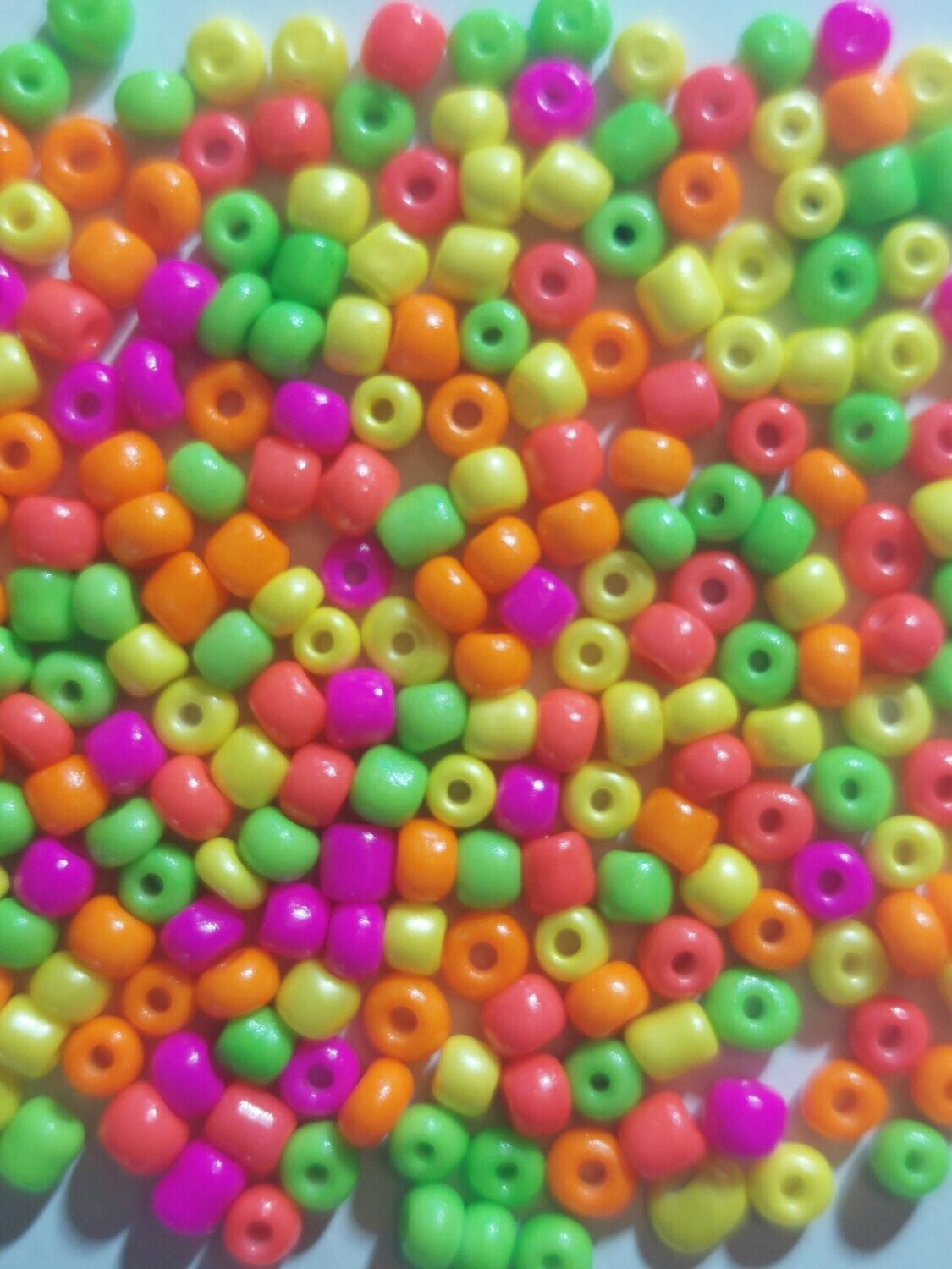 Rocailles Neon mix 8/0 (3mm)