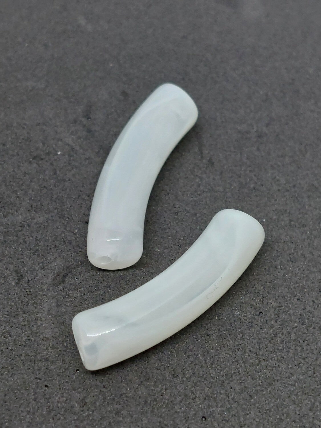 Tube kraal two tone white smoke