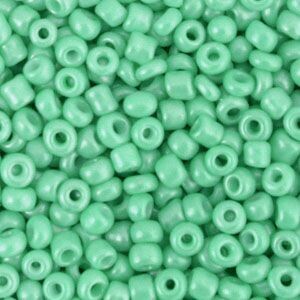 Rocailles Arlington green 8/0 (3mm)