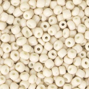 Rocailles Cream white 8/0 (3mm)